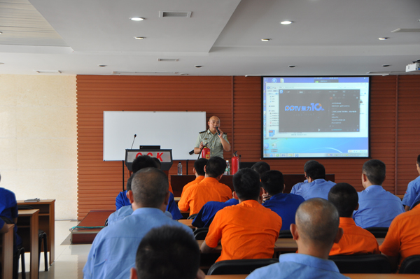 安全生產(chǎn) 警鐘長(zhǎng)鳴——集團(tuán)成功舉辦消防應(yīng)急培訓(xùn)演練