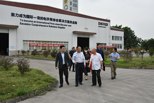 市委統(tǒng)戰(zhàn)部調(diào)研走訪川開(kāi)集團(tuán)